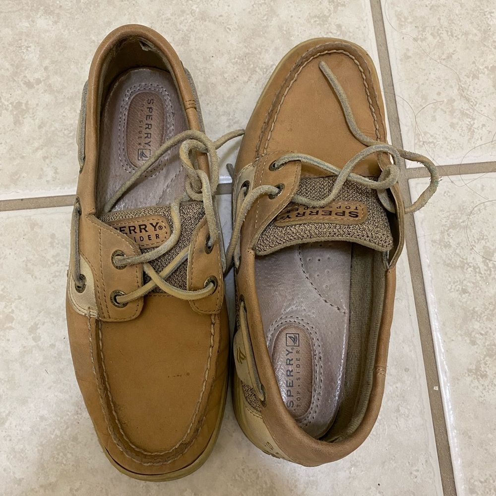 Sperry boat shoes